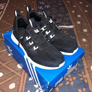 Adidas SL Loop 👟👟